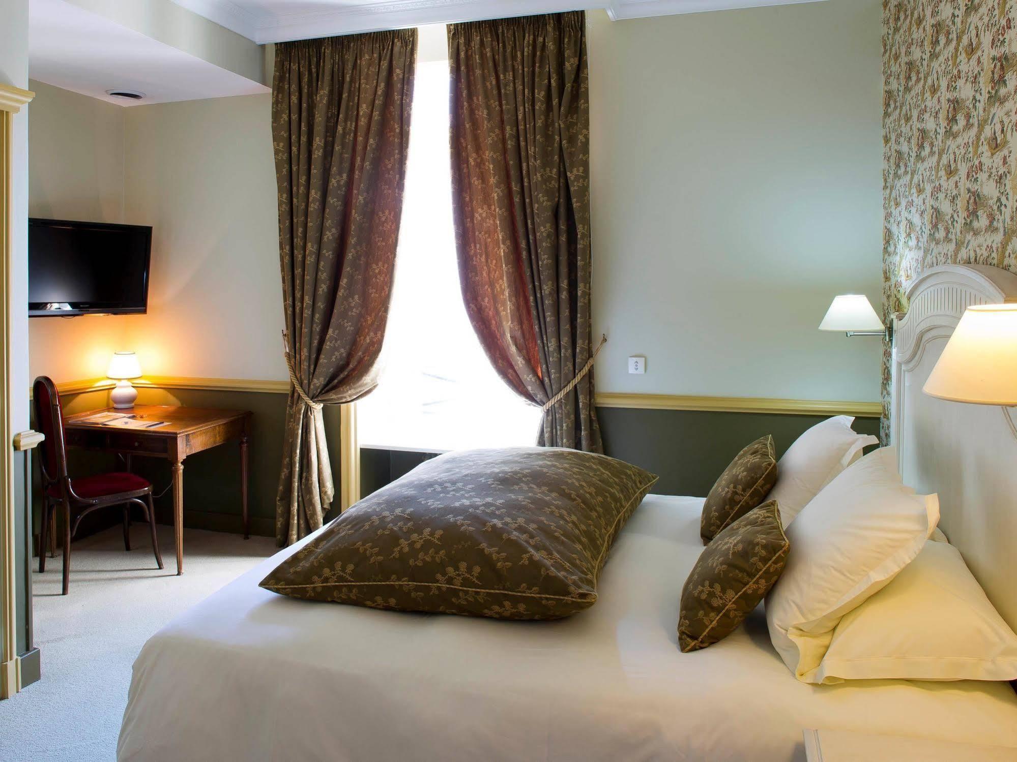 Mercure Moulins Centre Hotel De Paris Eksteriør bilde
